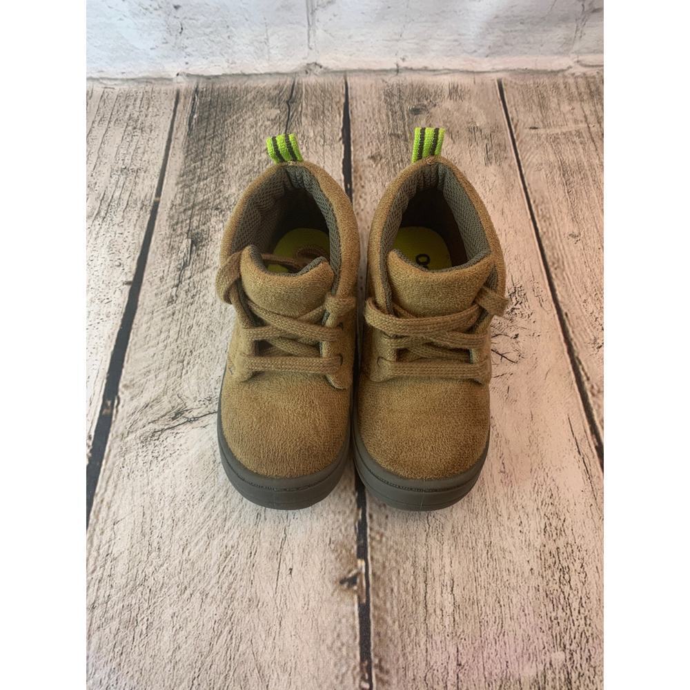 OSHKOSH B’GOSH Boy’s Ramon Tan Suede Ankle Boots / Size: 9M - Picture 2 of 10